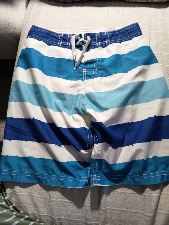 Bañador Zara Talla 8-9 Rayas Azules