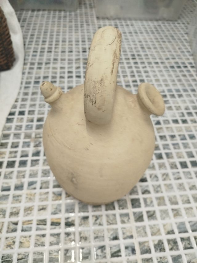 Lote Antiguallas: Damajuanas y Porrones