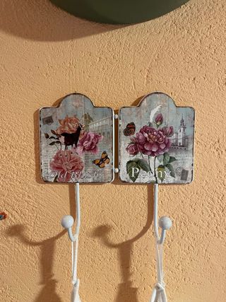 Colgadores de pared florales