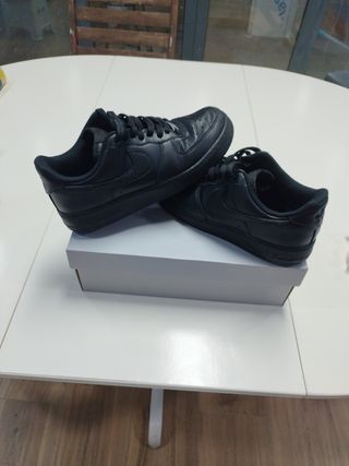 Zapatillas Nike Air Force 1 Negras N° 42,5 ORIGINA