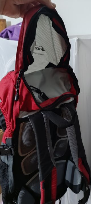 Mochila de senderismo y acampada