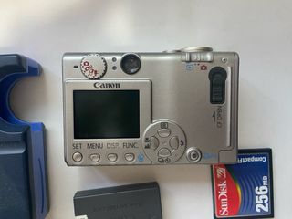 Cámara Canon IXUS 500 Plata