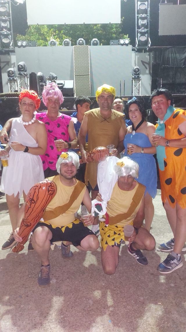 Disfraz Troncomóvil y Disfraces Incluidos.