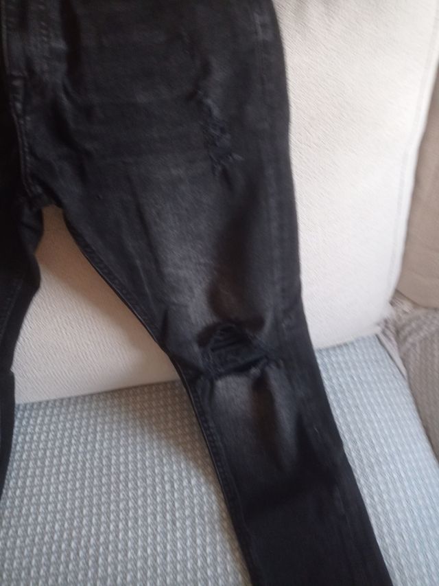Pantalón vaquero negro Pull and Bear Talla 40