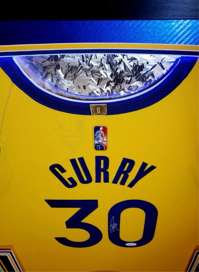 Stephen Curry Jersey Firmado Auténtico cuadro.