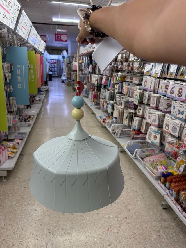 Lámpara infantil IKEA
