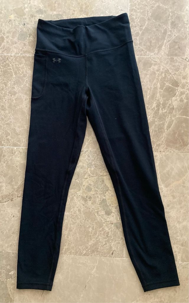Mallas Under Armour negras con bolsillo