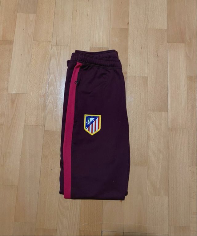 Chándal Atlético de Madrid Talla M 10-12 Años.