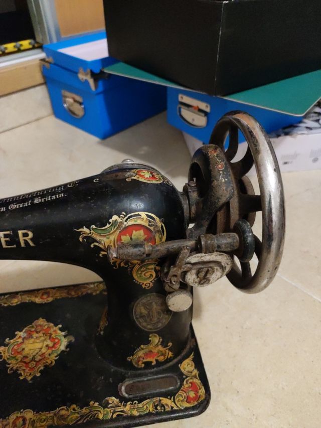 Máquina de coser Singer antigua