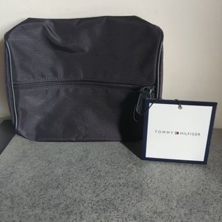 Borsa da viaggio Tommy Hilfiger nera