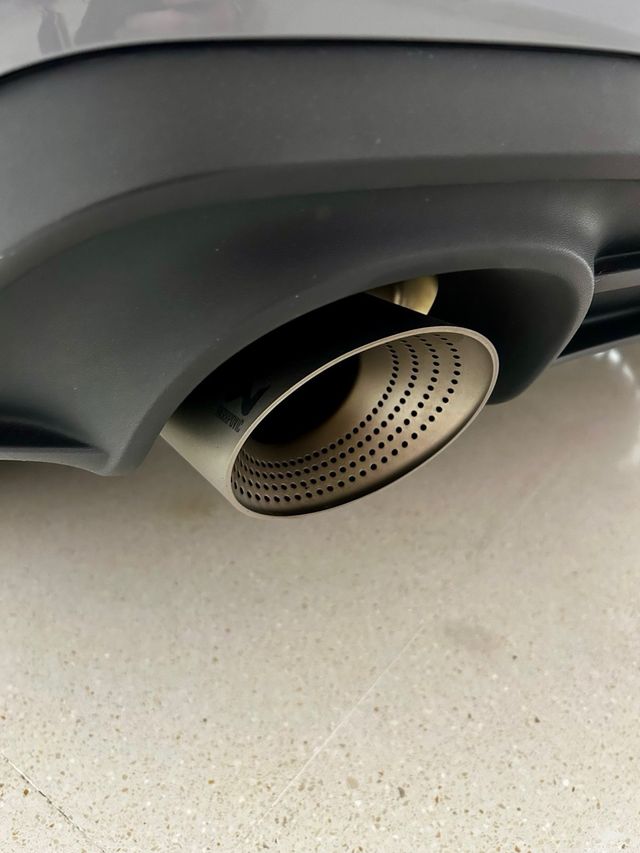 VW Golf GTI Clubsport 45 Aniversario - Akrapovic