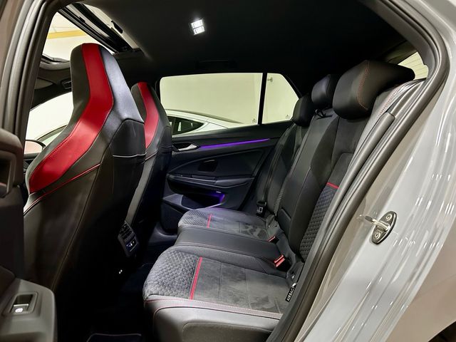 VW Golf GTI Clubsport 45 Aniversario - Akrapovic