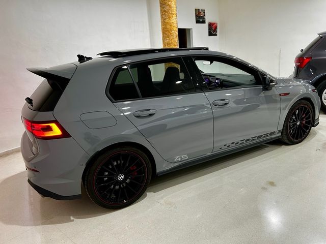 VW Golf GTI Clubsport 45 Aniversario - Akrapovic