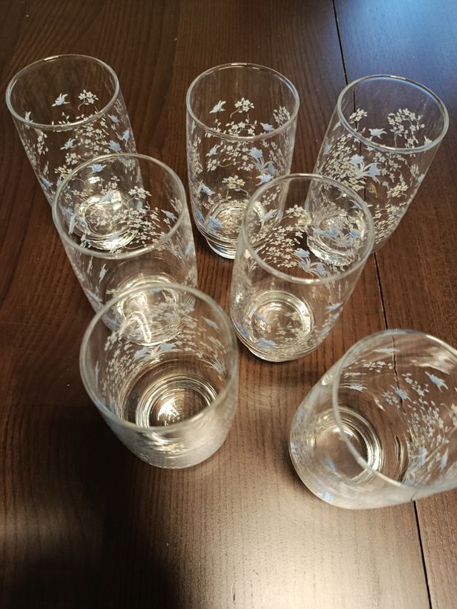 Bicchieri vintage con fiori prezzo trattabile 