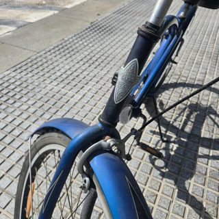 Bicicleta azul Electra