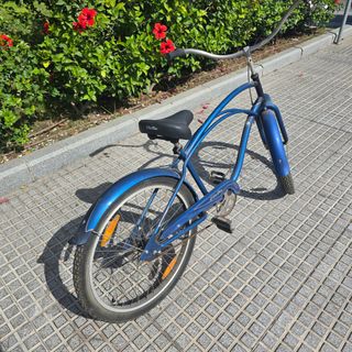 Bicicleta azul Electra