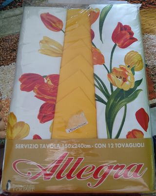Tovaglia Allegra con 12 tovaglioli