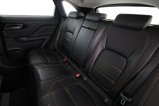 Jaguar F-Pace 20d Pure AWD