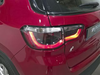 Jeep Compass 1.4 Mair 103kW Business 4x2