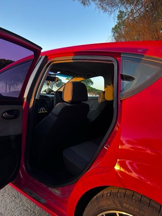 Leon 1.6 tdi  2011