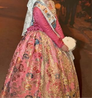 Traje de Fallera