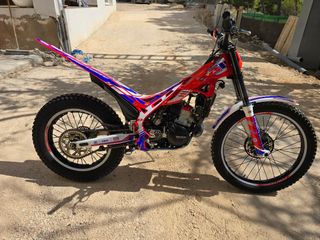 Moto de trial Beta