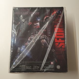 Threezero Optimus Prime DLX Bumblebee new version