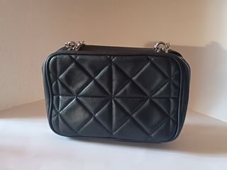 Bolso Parfois Negro Acolchado Cadena