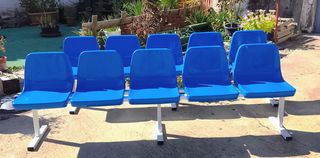 Banco de 5 asientos PVC azul .