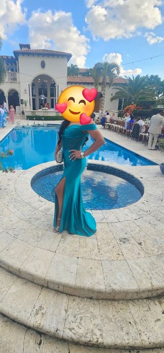 Vestido de fiesta verde azulado