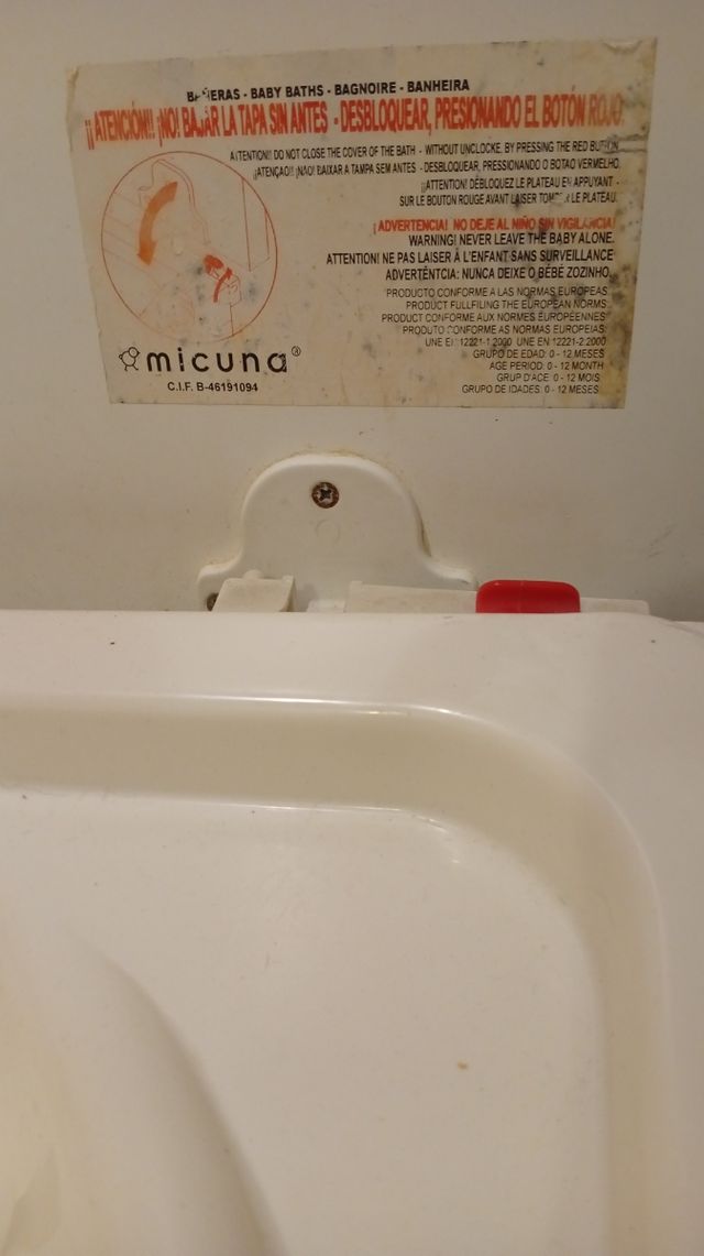 Mueble cambiador infantil con cajones