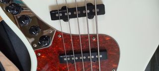 Bajo Eléctrico Marcus Miller V7