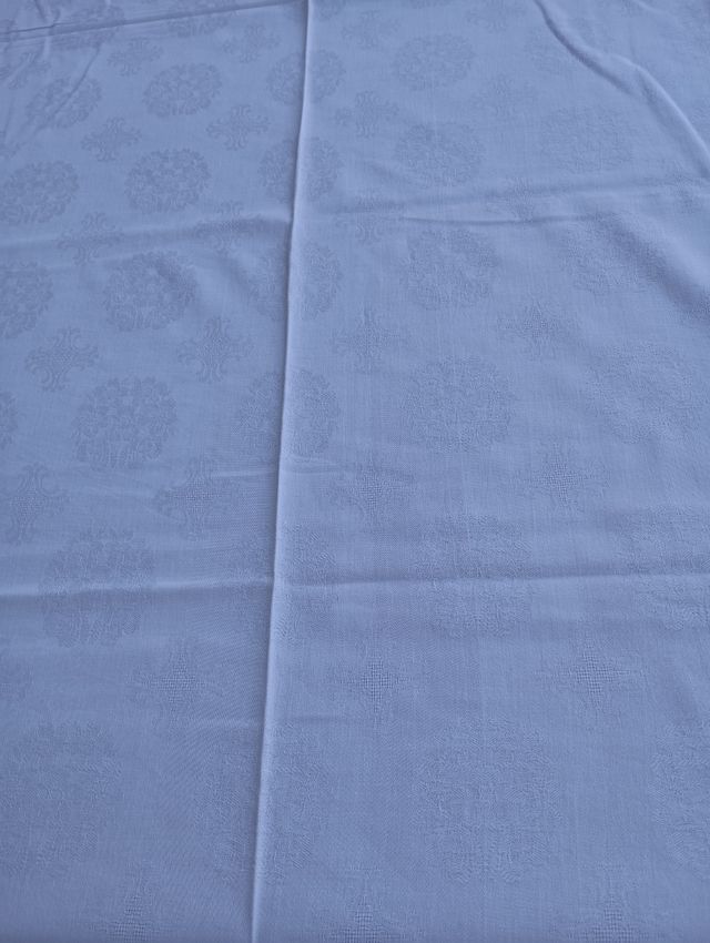 Tovaglia bianca cotone lavorato leggerissima 
