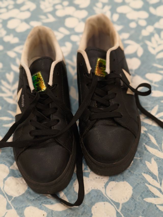 Playeras Refresh Negras y Blancas