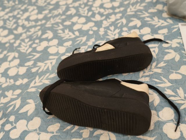 Playeras Refresh Negras y Blancas