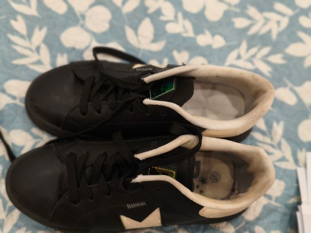 Playeras Refresh Negras y Blancas