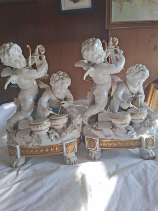 Ángeles músicos en porcelana esmaltada de Algora