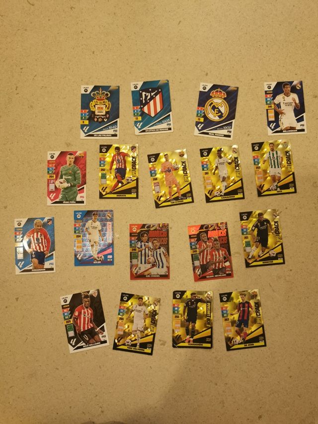 140 cromos Adrenalyn 23-24