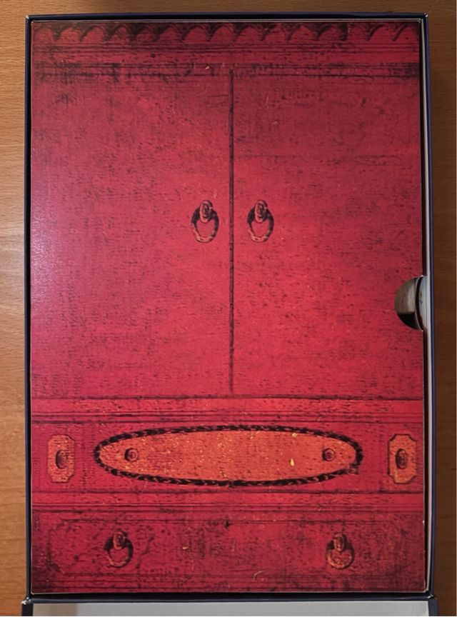 Set di bambole di carta ritagliate