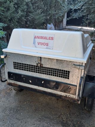 Remolque para transporte de animales vivos