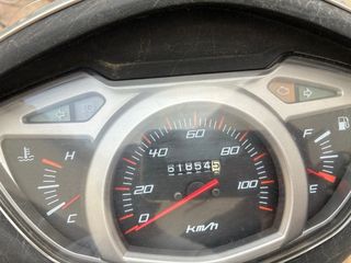 Honda Lead 110 Plata