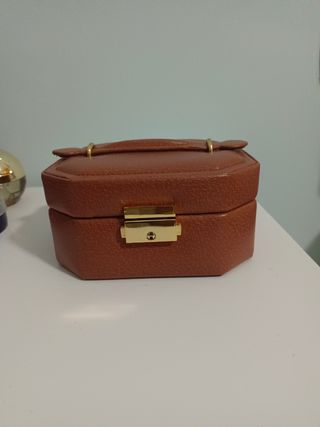 Caja de joyas de cuero