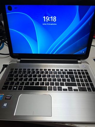 Portátil Toshiba 15,6 Plata