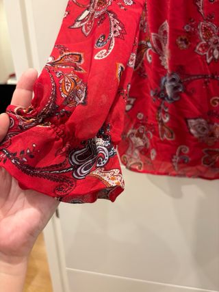 Camisa Chiffon Estampada Manga Larga Roja