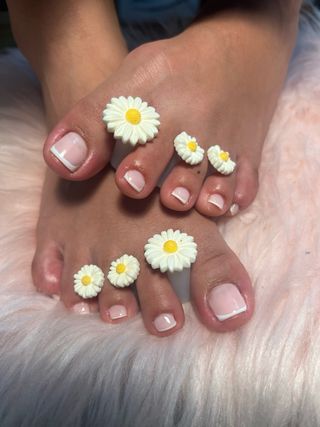servicio a domicilio  manicura y pedicura