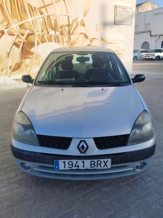 Renault Clio 2003