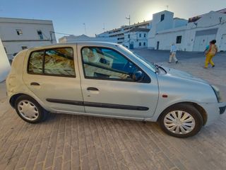 Renault Clio 2003