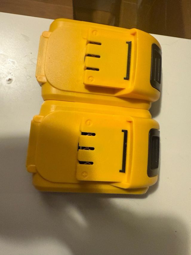 Baterías Amarillas de 18vl