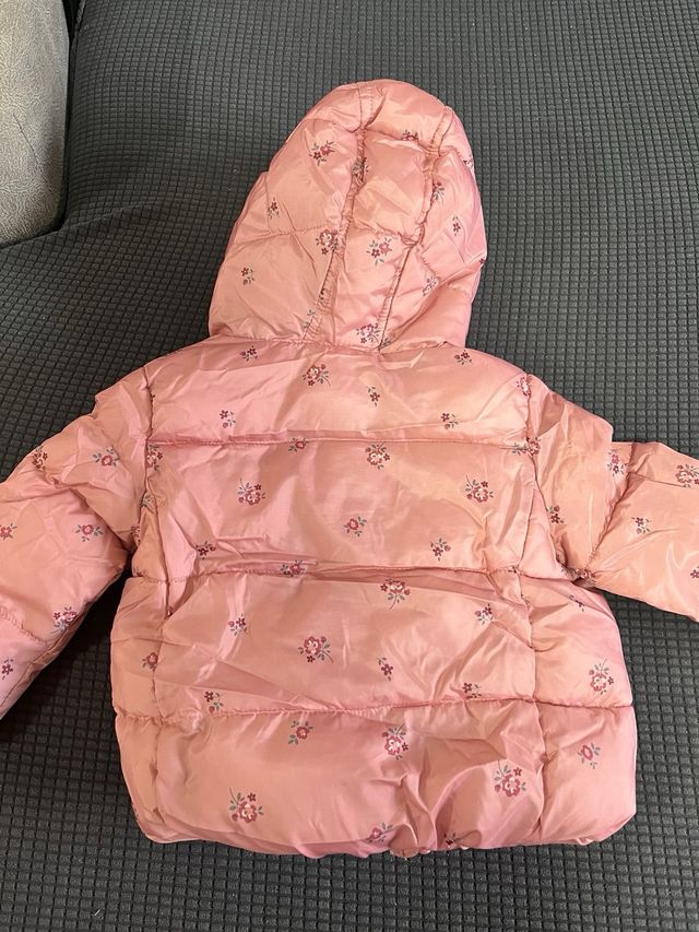 Cazadora rosa floral niña