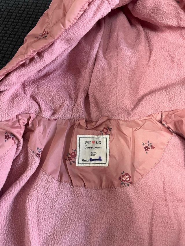 Cazadora rosa floral niña